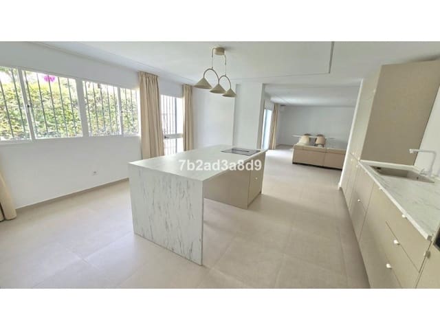 7 bedroom Villa for rent in Elviria, Marbella with pool garage - € 8,000 (Ref: 9471397)