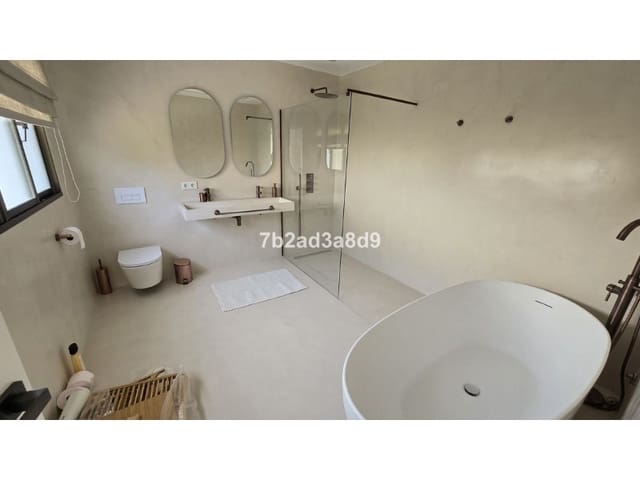 7 bedroom Villa for rent in Elviria, Marbella with pool garage - € 8,000 (Ref: 9471397)