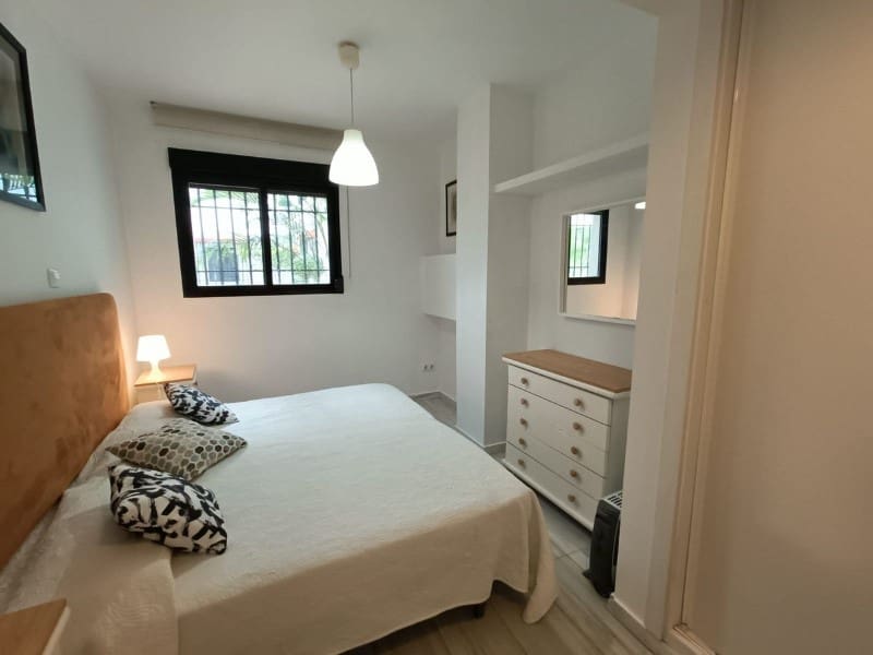 3 bedroom Apartment for rent in Nueva Andalucia with pool garage - € 3,500 (Ref: 9471400)