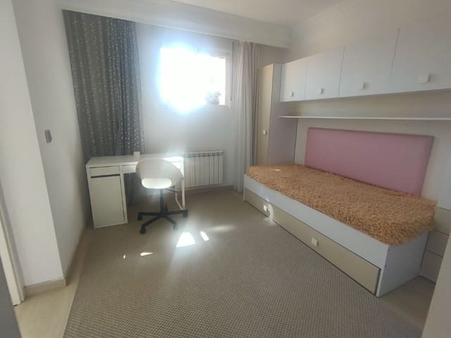 4 sovrum Takvåning att hyra i San Pedro de Alcantara, Marbella med pool garage - 2 800 € (Ref: 9471406)