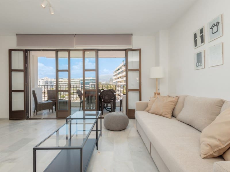 2 bedroom Apartment for rent in Nueva Andalucia with garage - € 1,750 (Ref: 9471408)