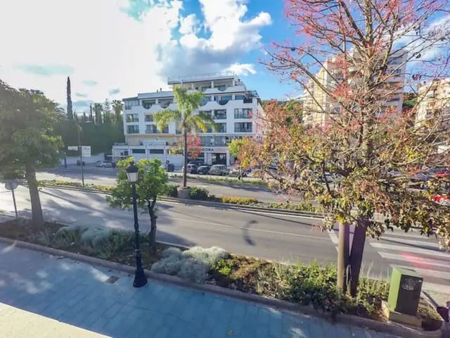 2 soverom Leilighet til leie i Marbella Centro, Marbella med garasje - € 2 500 (Ref: 9471409)