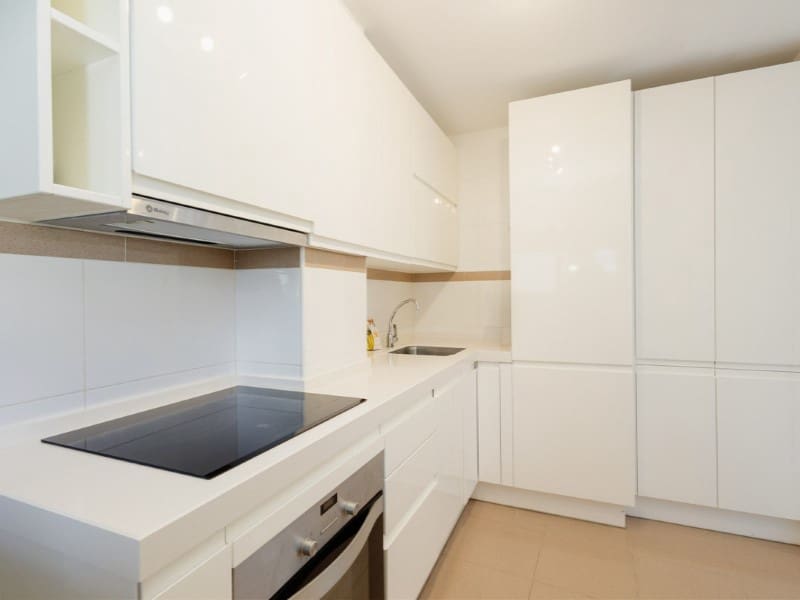 2 makuuhuone Huoneisto vuokrattavana paikassa Guadalmansa mukana uima-altaan 
autotalli - 1 900 € (Ref: 9471410)