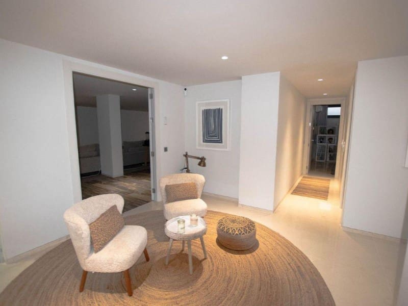 6 bedroom Villa for rent in Nueva Andalucia with pool garage - € 19,000 (Ref: 9471411)