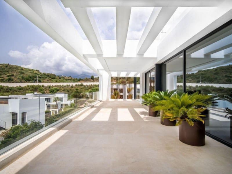 6 bedroom Villa for rent in Nueva Andalucia with pool garage - € 19,000 (Ref: 9471411)