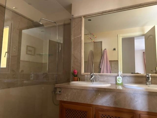 3 makuuhuone Huoneisto vuokrattavana paikassa Marbella Centro, Marbella mukana uima-altaan 
autotalli - 3 500 € (Ref: 9471413)