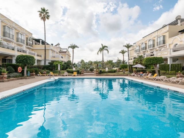 3 bedroom Apartment for rent in Nueva Andalucia, Marbella with pool garage - € 4,700 (Ref: 9471417)