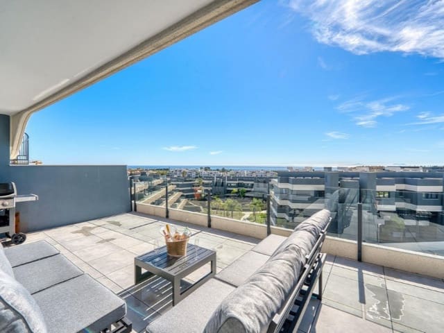 Penthouse de 2 chambres à louer à Selwo, Estepona avec piscine garage - 3 500 € (Ref: 9471418)