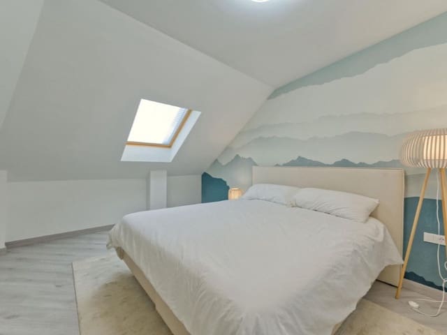 3 makuuhuone Kattohuoneisto vuokrattavana paikassa Marbella Centro, Marbella - 2 000 € (Ref: 9471419)