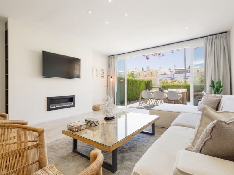 3 camera da letto Villetta Bifamiliare da affittare in Marbella con piscina garage - 3.000 € (Rif: 9471420)