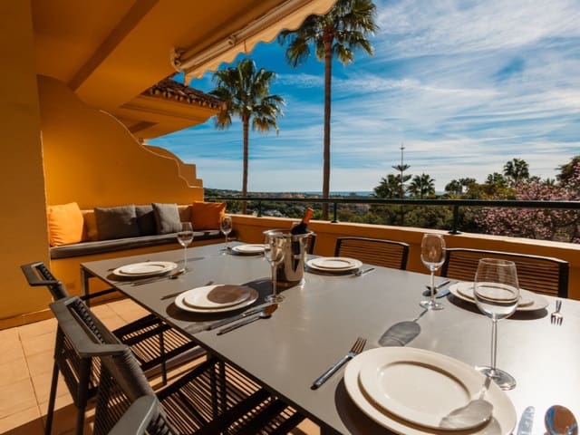 3 soveværelse Lejlighed til leje i Elviria, Marbella med swimmingpool garage - € 2.500 (Ref: 9471421)