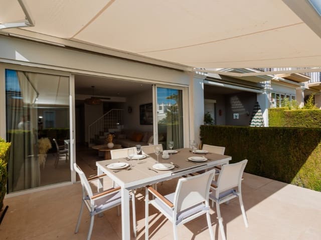 3 quarto Moradia Geminada para arrendar em Marbella Centro, Marbella com piscina garagem - 4 000 € (Ref: 9471422)