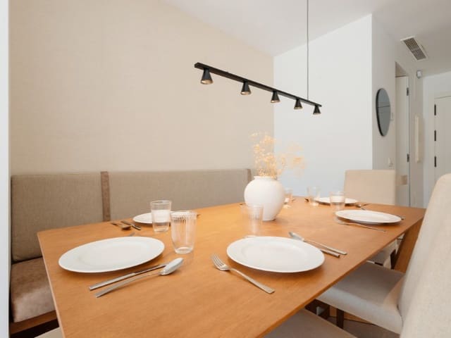 3 quarto Moradia Geminada para arrendar em Marbella Centro, Marbella com piscina garagem - 4 000 € (Ref: 9471422)