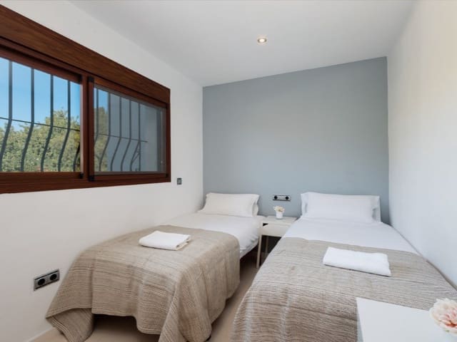 2 makuuhuone Huoneisto vuokrattavana paikassa Sierra Blanca, Marbella mukana uima-altaan 
autotalli - 1 500 € (Ref: 9471423)