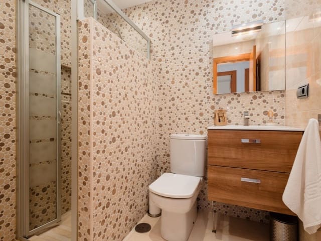 2 makuuhuone Huoneisto vuokrattavana paikassa Sierra Blanca, Marbella mukana uima-altaan 
autotalli - 1 500 € (Ref: 9471423)