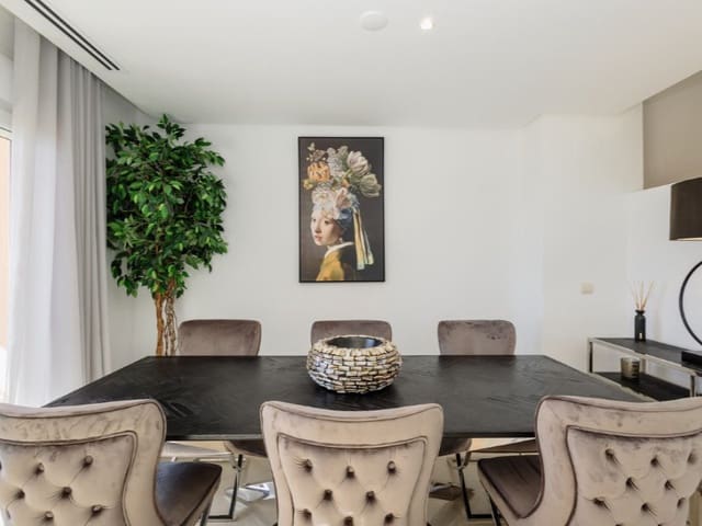 2 bedroom Penthouse for rent in Nueva Andalucia, Marbella with pool garage - € 2,500 (Ref: 9471424)