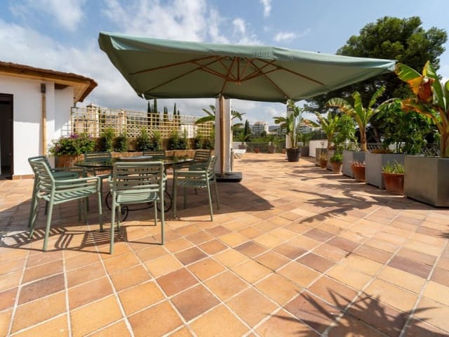 4 soverom Penthouse til leie i Marbella Centro, Marbella med svømmebasseng garasje - € 2 700 (Ref: 9471425)