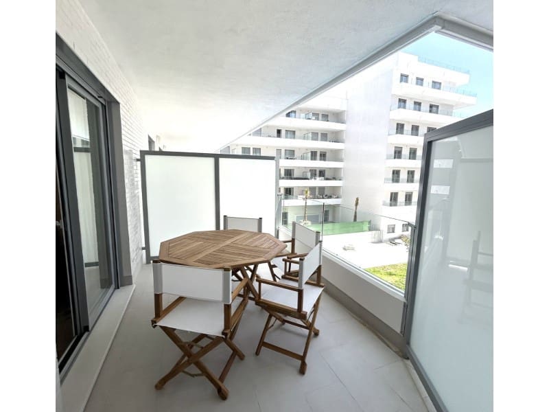 2 bedroom Apartment for rent in Nueva Andalucia with garage - € 2,400 (Ref: 9471429)