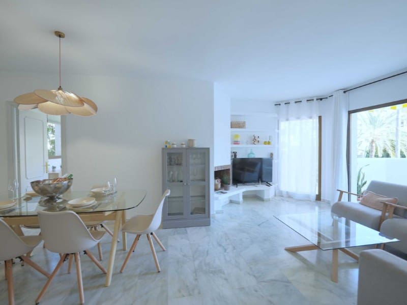 3 soveværelse Lejlighed til leje i Elviria med swimmingpool - € 1.900 (Ref: 9471430)