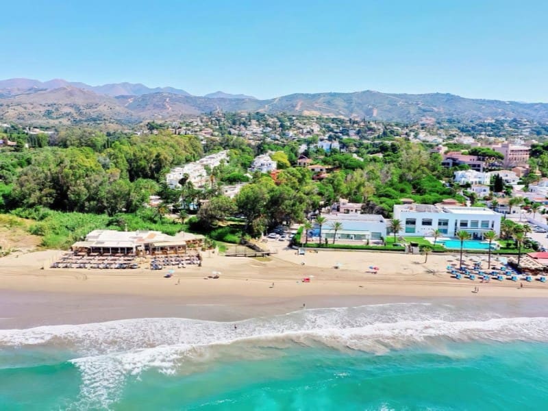 2 soveværelse Penthouse til leje i Elviria med swimmingpool garage - € 1.900 (Ref: 9471432)