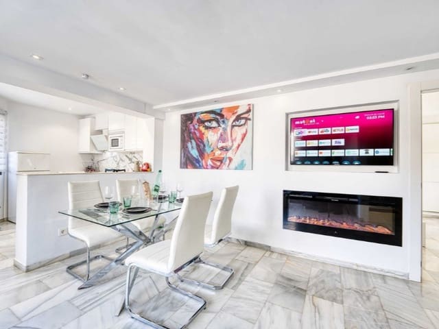 2 soveværelse Penthouse til leje i Elviria, Marbella med swimmingpool garage - € 1.900 (Ref: 9471432)