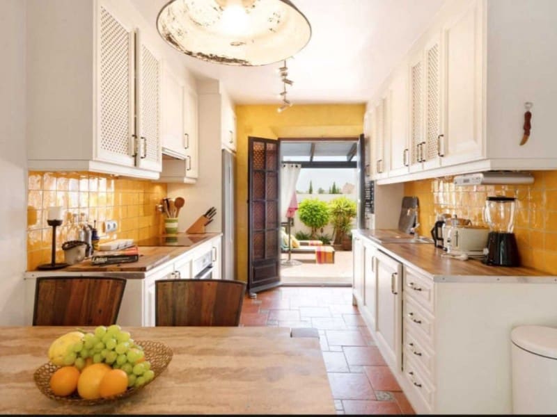 2 makuuhuone Paritalo vuokrattavana paikassa Nueva Andalucia mukana uima-altaan 
autotalli - 3 000 € (Ref: 9471434)