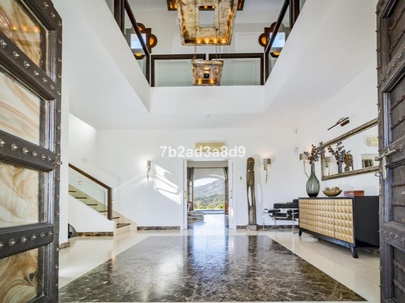 Chalet de 4 habitaciones en Benahavís en alquiler con piscina garaje - 13.000 € (Ref: 9471440)