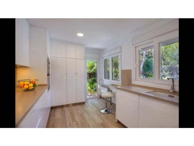 6 quarto Moradia para arrendar em Marbella Centro, Marbella com piscina garagem - 15 000 € (Ref: 9471441)