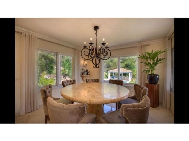 6 quarto Moradia para arrendar em Marbella Centro, Marbella com piscina garagem - 15 000 € (Ref: 9471441)