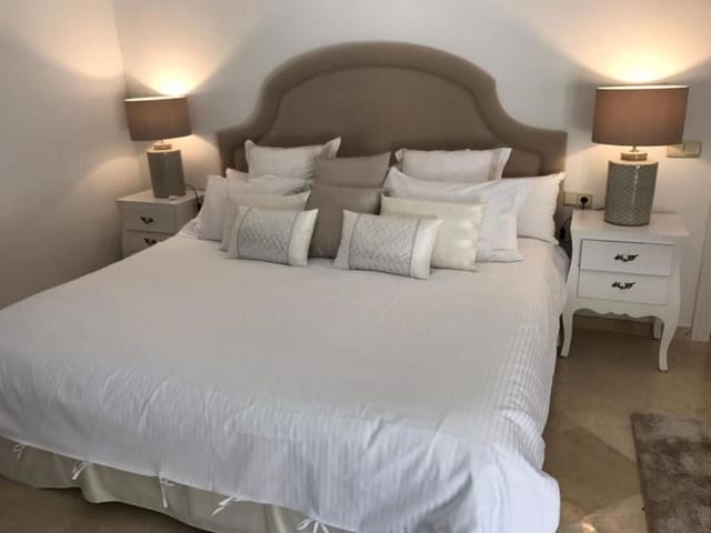 6 quarto Moradia para arrendar em Marbella Centro, Marbella com piscina garagem - 15 000 € (Ref: 9471441)