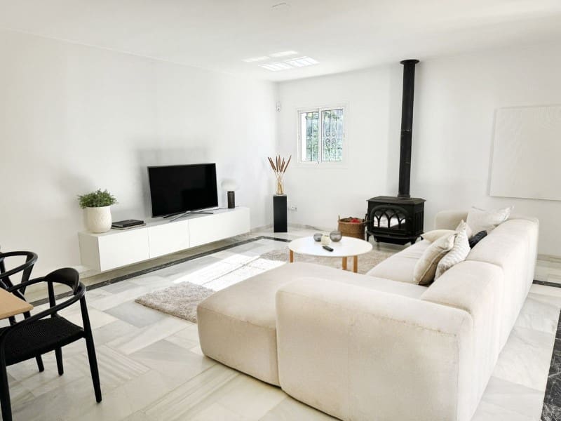 4 bedroom Villa for rent in Benamara with pool garage - € 6,900 (Ref: 9471443)