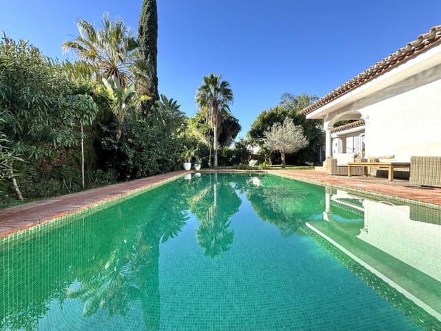4 bedroom Villa for rent in Benamara, Estepona with pool garage - € 6,900 (Ref: 9471443)