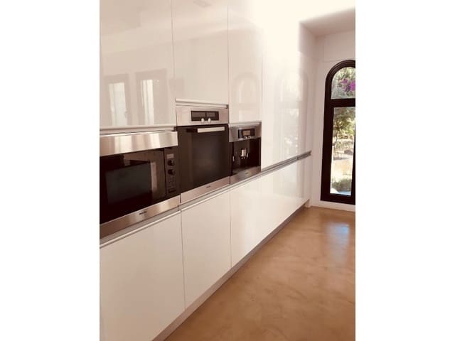 4 makuuhuone Huvila vuokrattavana paikassa Nueva Andalucia, Marbella mukana uima-altaan 
autotalli - 14 000 € (Ref: 9471444)