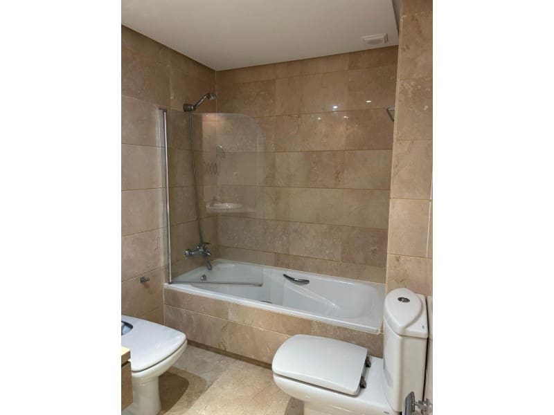 2 bedroom Apartment for rent in Nueva Andalucia with pool garage - € 1,800 (Ref: 9471446)