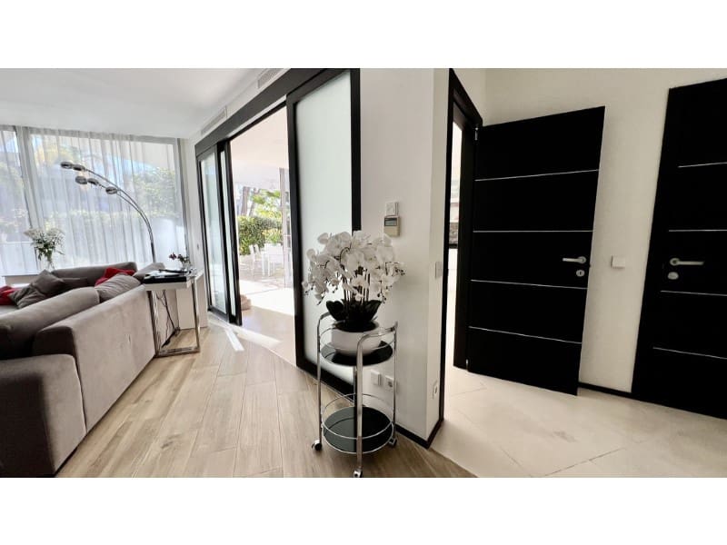 3 quarto Moradia Geminada para arrendar em Marbella com piscina garagem - 8 000 € (Ref: 9471449)