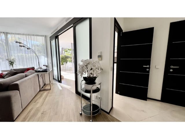 3 quarto Moradia Geminada para arrendar em Marbella Centro, Marbella com piscina garagem - 8 000 € (Ref: 9471449)