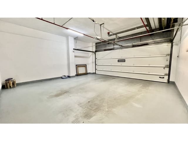 3 quarto Moradia Geminada para arrendar em Marbella Centro, Marbella com piscina garagem - 8 000 € (Ref: 9471449)