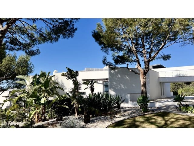 3 quarto Moradia Geminada para arrendar em Marbella Centro, Marbella com piscina garagem - 8 000 € (Ref: 9471449)