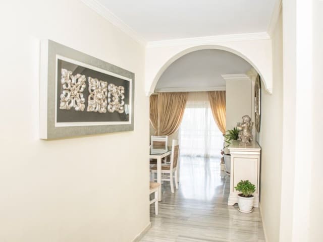 3 sovrum Takvåning att hyra i San Pedro de Alcantara, Marbella med pool garage - 3 500 € (Ref: 9471451)