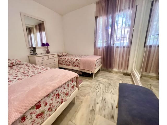 4 soveværelse Lejlighed til leje i Elviria, Marbella med swimmingpool - € 2.500 (Ref: 9471455)