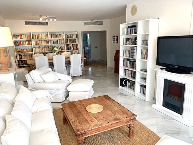 3 bedroom Beach Apartment for rent in Nueva Andalucia with pool garage - € 4,700 (Ref: 9471459)