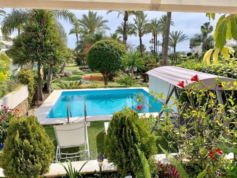 3 bedroom Beach Apartment for rent in Nueva Andalucia with pool garage - € 4,700 (Ref: 9471459)