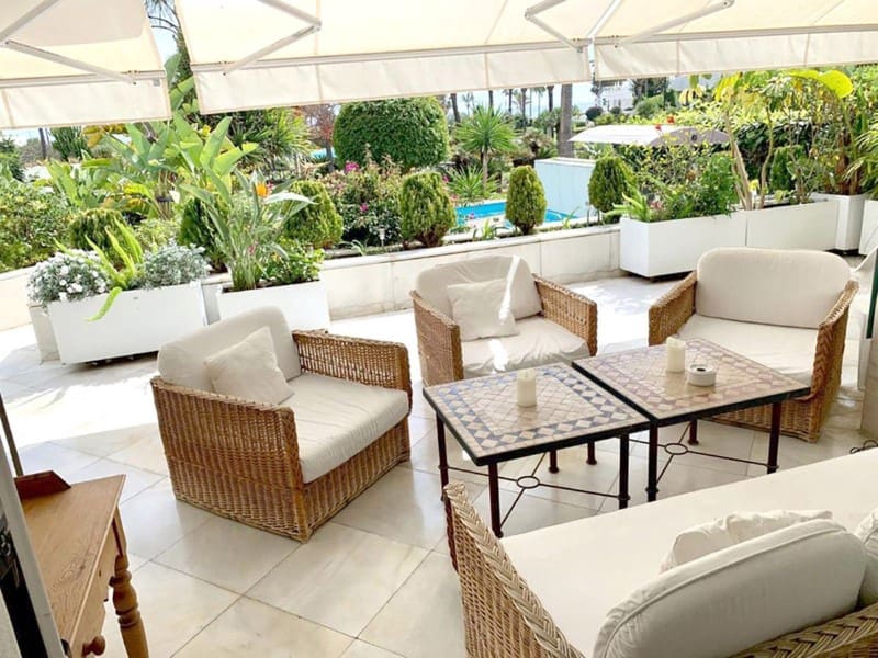 3 bedroom Beach Apartment for rent in Nueva Andalucia with pool garage - € 4,700 (Ref: 9471459)