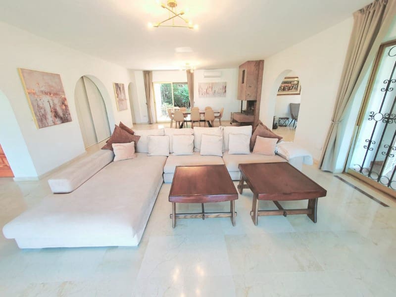 4 bedroom Villa for rent in Nueva Andalucia with pool garage - € 7,500 (Ref: 9471461)