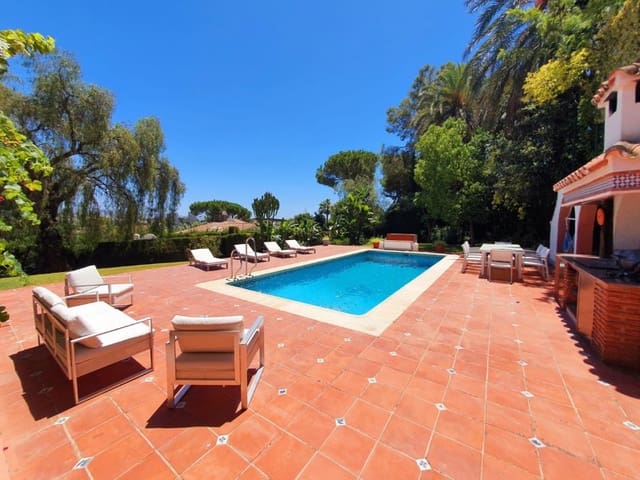 4 bedroom Villa for rent in Nueva Andalucia, Marbella with pool garage - € 7,500 (Ref: 9471461)