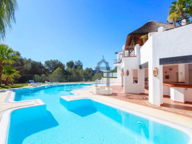 3 soveværelse Semi-Rækkehus til leje i Istan med swimmingpool garage - € 2.600 (Ref: 9471465)