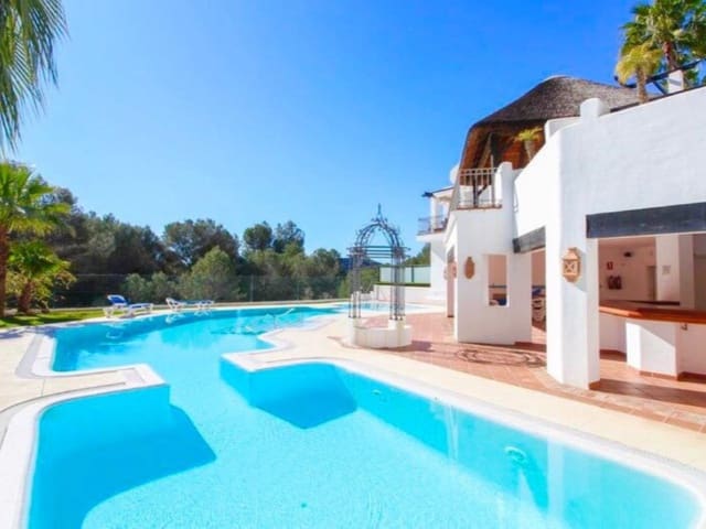 3 soveværelse Semi-Rækkehus til leje i Istán med swimmingpool garage - € 2.600 (Ref: 9471465)