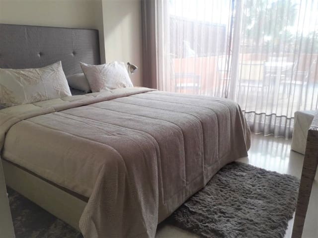 3 bedroom Penthouse for rent in Nueva Andalucia, Marbella with pool garage - € 3,500 (Ref: 9471467)