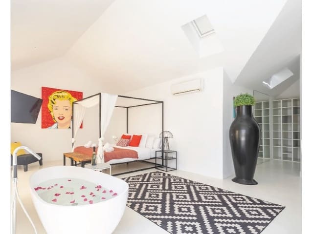 3 quarto Penthouse para arrendar em Marbella Centro, Marbella com piscina garagem - 6 000 € (Ref: 9471471)