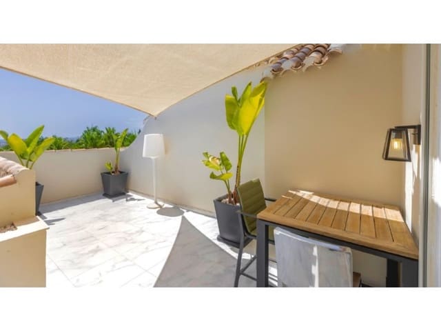 3 quarto Penthouse para arrendar em Marbella Centro, Marbella com piscina garagem - 6 000 € (Ref: 9471471)